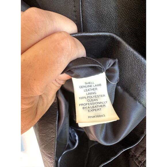 Tahari Leather Jacket Ruffle Zip Detail Size Small - Picture 4 of 4